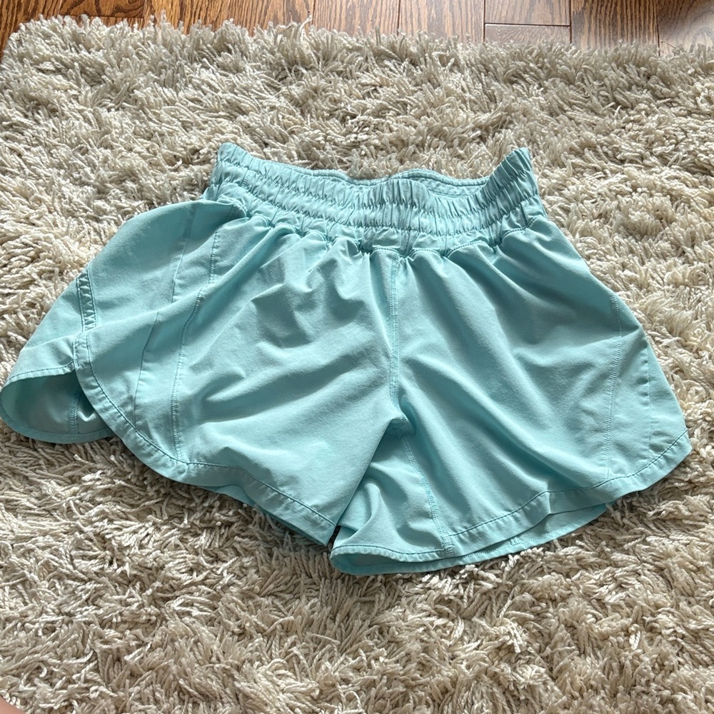 Lululemon Hotty Hot Shorts 5"